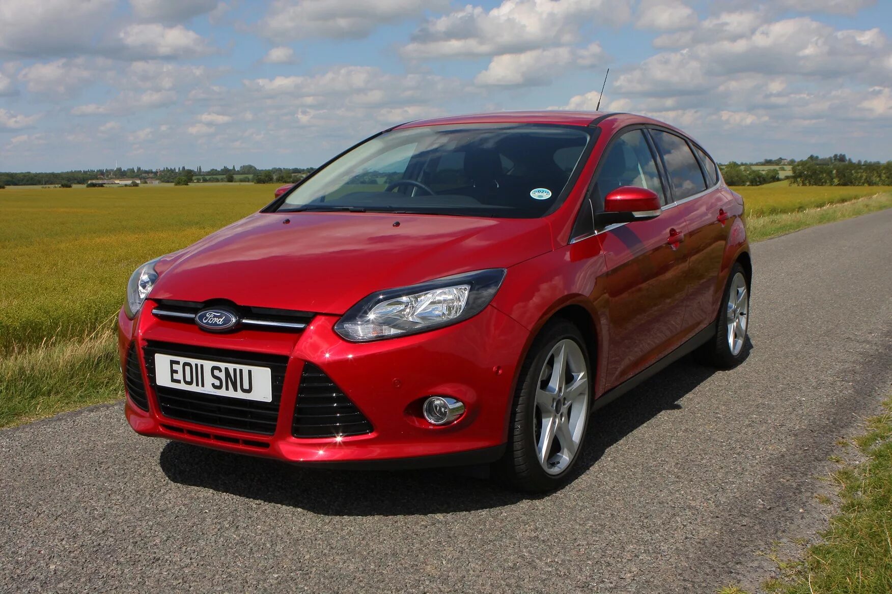 Ford Focus 2011. Ford Focus Hatchback 2011. Ford Focus 2011 хэтчбек. Ford фокус 2011.