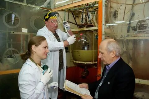 Глава лаборатории