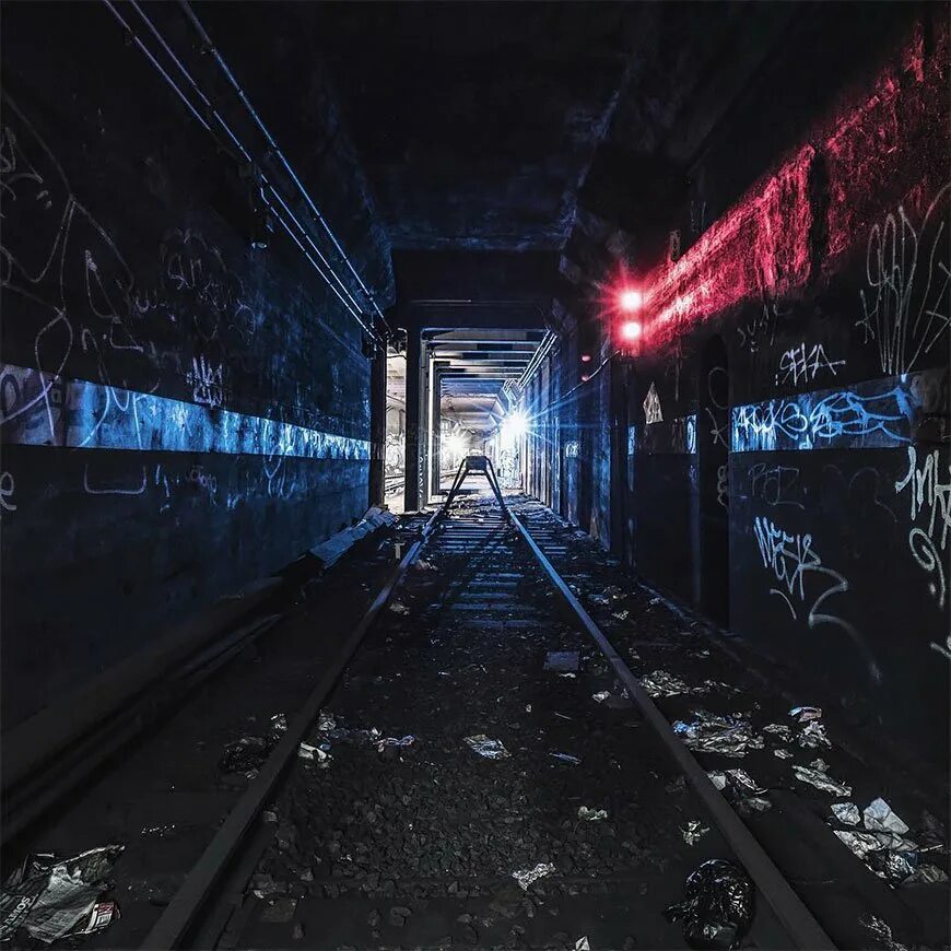 Метро ночью в москве. Ночные станции метро. Ночное метро. Ночные станции метро. Метро вечером.