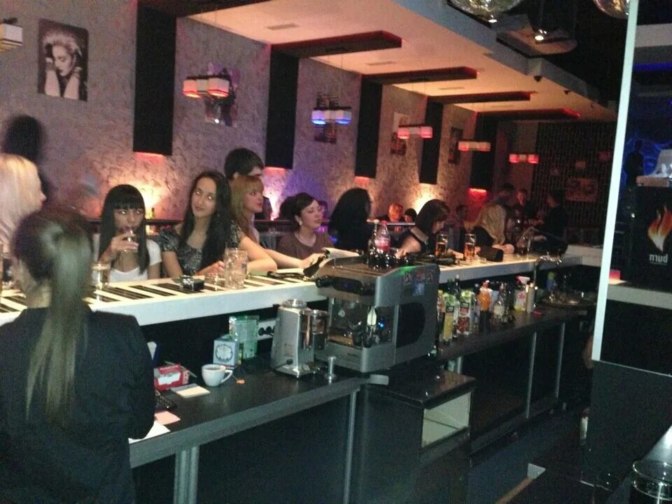 лесосибирск клубная 3а. лесосибирск клубная. молодежный центр фото в лесосибирске. лесосибирск клубная. дом культуры лесосибирск.