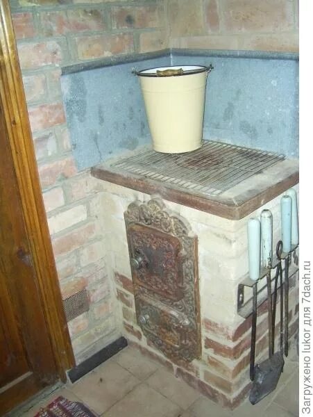 Дровяная печь-камин fireplace hordo. Печка для дачи. Печь morso 2b classic. Печь для маленькой дачи на дровах. Печь камин haro керамика.