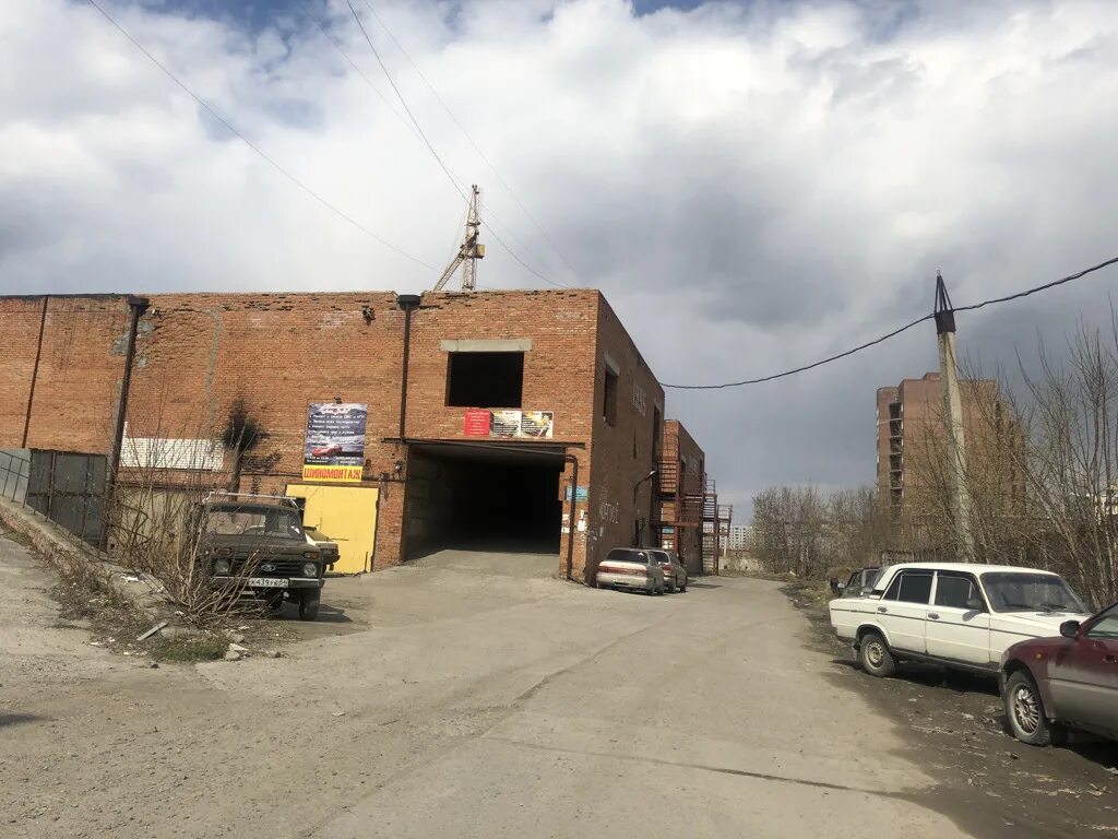 Волгоград ул островского гаражи. Гск кловка 3. Гараж 60 кв. Гараж связист. Гараж связист.