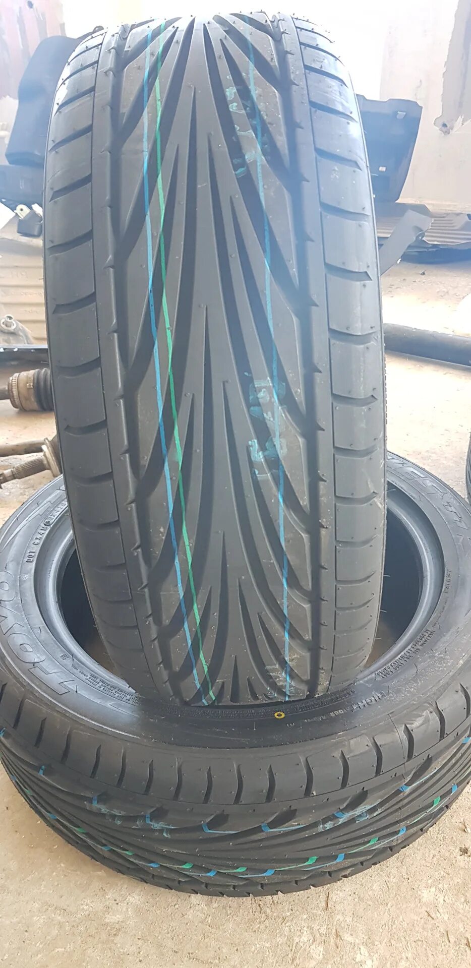 Резина toyo 215. Toyo 215/65 r16. Toyo 215 55 17. 215 65 r16 toyo лето. Резина toyo 215.