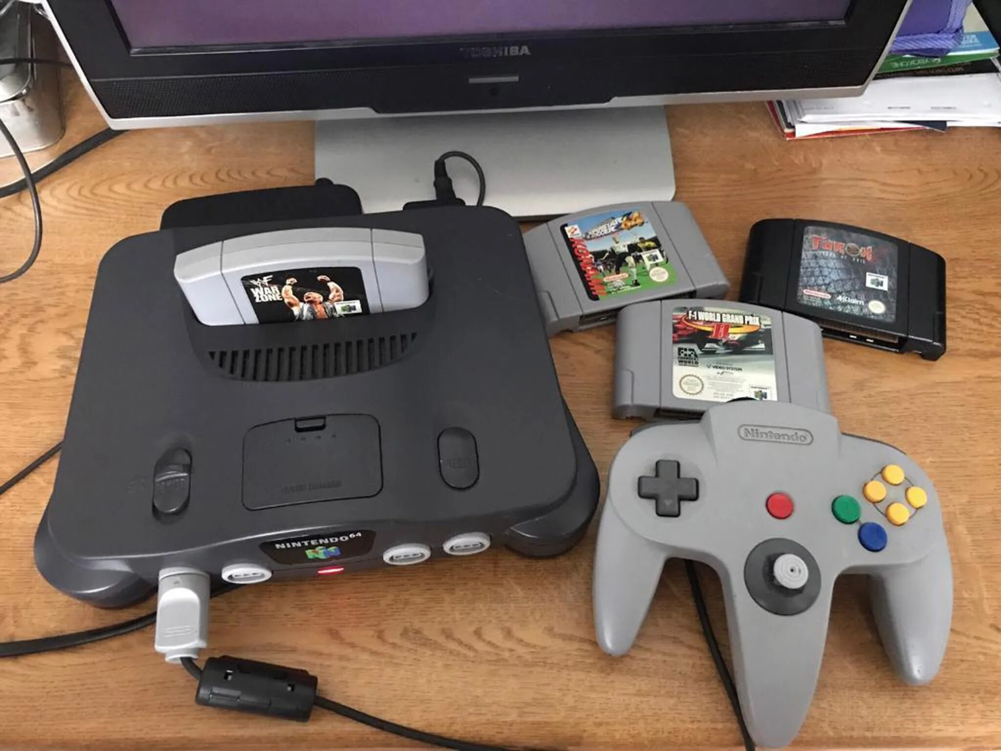 Game console is. Nintendo 64 приставка. Приставка Нинтендо 64 бит. Nintendo 64 и Денди. N64 консоль.