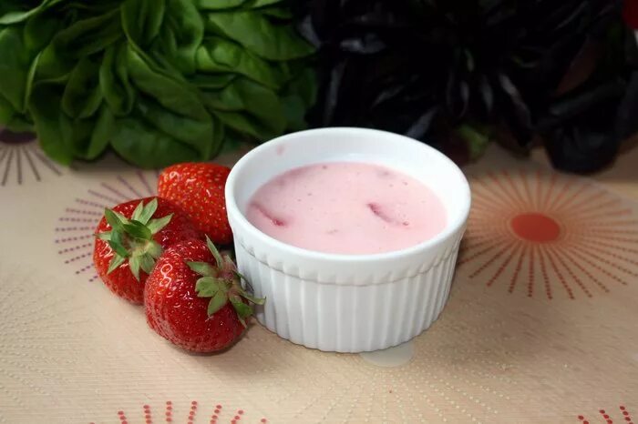 Клубничное суфле. Суфле из клубники рецепт. Мусс земляничный. Йогуртовое суфле. Мусс земляничный.