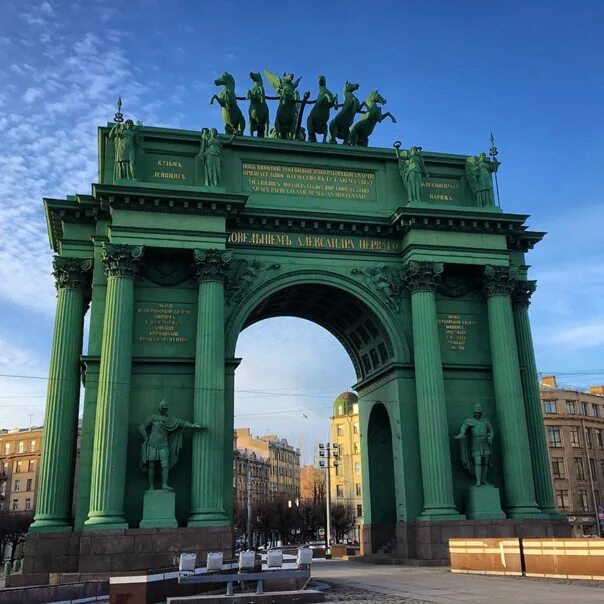 Московские триумфальные ворота (триумфальная арка). Где находятся триумфальные ворота. Где находятся триумфальные ворота. Триумфальная арка бове москва. Нарвские триумфальные ворота 1812.