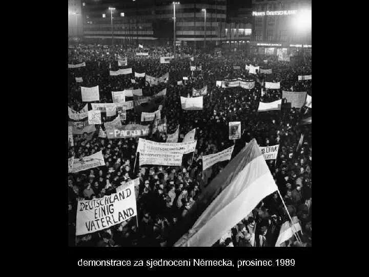 Революция в гдр. Бархатная революция гдр 1989. демонстрация в лейпциге 1989. митинги в гдр 1989. митинг в гдр 1989 берлин.