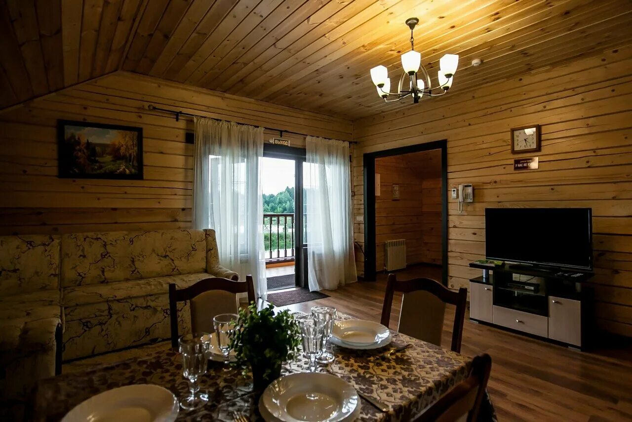 загородная резиденция бор брянск кафе. загородная резиденция бор брянск. база отдыха логотипы сосна. бор брянск база. зр бор брянск.