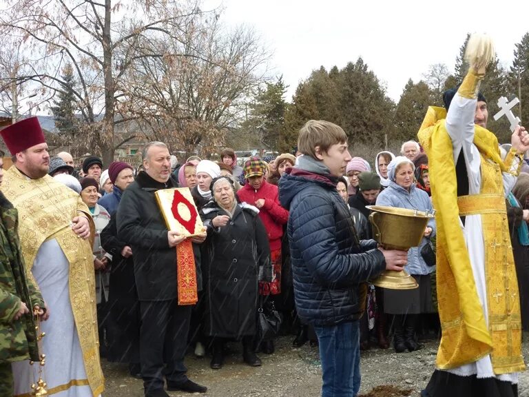 Краснодарский край успенский район станица николаевская. Станица Николаевская Северная Осетия Дигорский район школа. Станица Николаевская Северная Осетия Дигорский район. Станица Николаевская Успенский район. Николаевский храм станица.