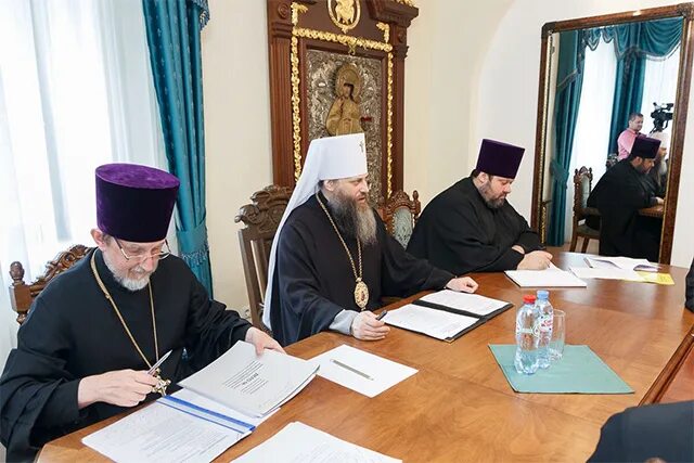 новосибирская епархия отец дмитрий. сайт новосибирской епархии. алексей лунев епархиальной управление. настоятель ардонской церкви. епархия новосибирской области контакты ь.