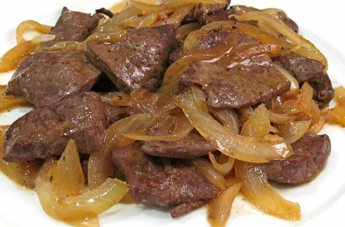 Сочная жареная печень на сковороде. Куриная печень в муке. Печенка жареная на сковороде. Приготовить печень говяжью. Приготовить печень говяжью.
