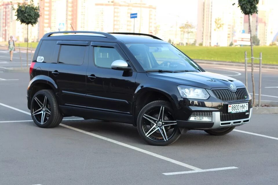 Тюнинг шкода йети. Skoda Yeti диски r19. Skoda Yeti 2008 Tuning. Skoda Yeti r19. Škoda Yeti Tuning.