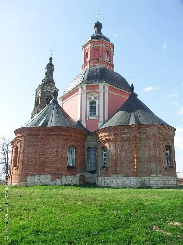 храмы в волоколамском районе. храмы в волоколамском районе. федоровское скорбященская церковь.
