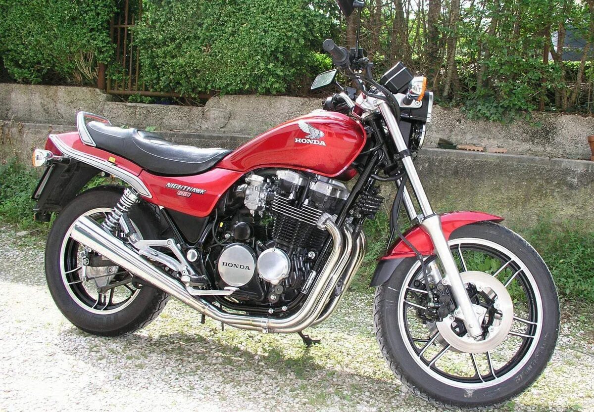 Мотоцикл хонда 650