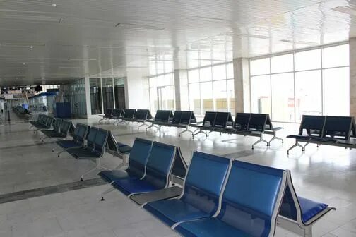 Прилет аэропорт манас. Аэропорт Манас. Кафе в Манас аэропорт. Аэропорт Манас изнутри. Манас аэропорт первый этаж.