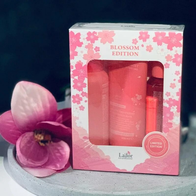 Набор Ладор Blossom Edition. Lador Blossom Edition 100 мл+100 мл+100 мл. Lador набор Blossom Edition (treatment+Shampoo+hair Ampoule). Lador  Blossom Edition  для волос.