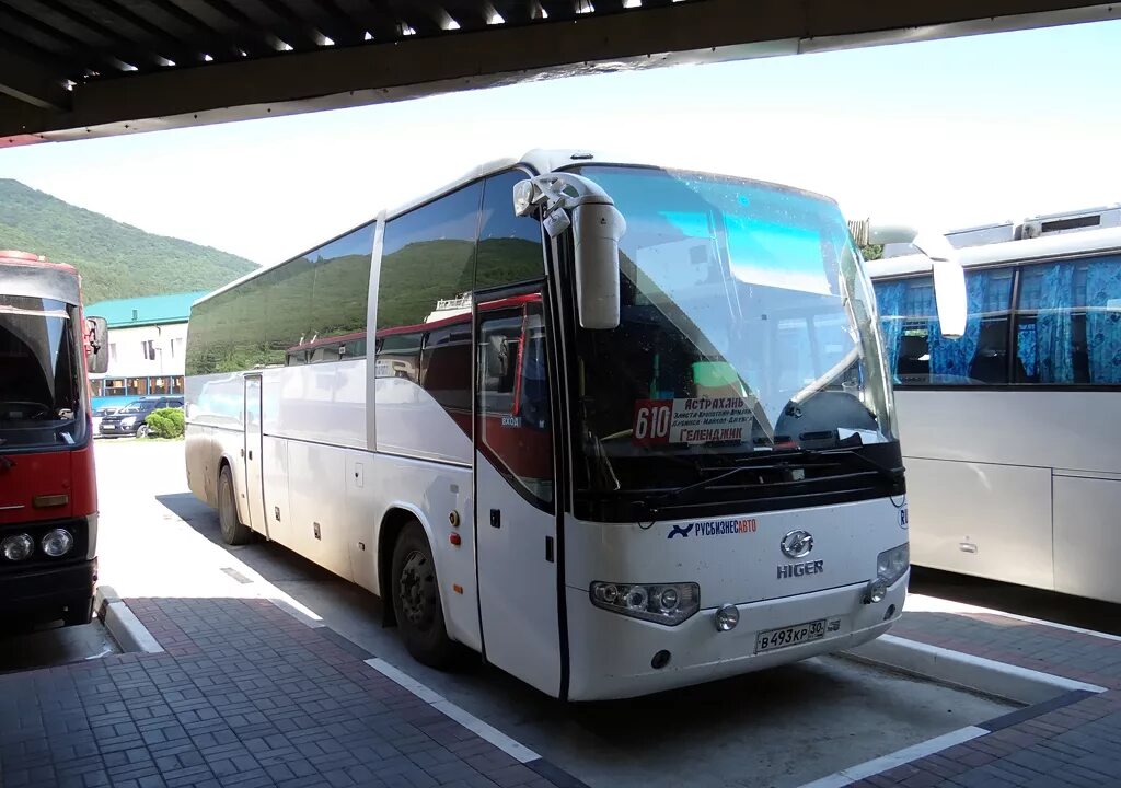 Хайгер klq6129q. Автобус Хайгер 6129. Автобус Kinglong Higer KLQ 6840 Q. Higer klq6770g. Астрахань ростов на дону автобусы билеты