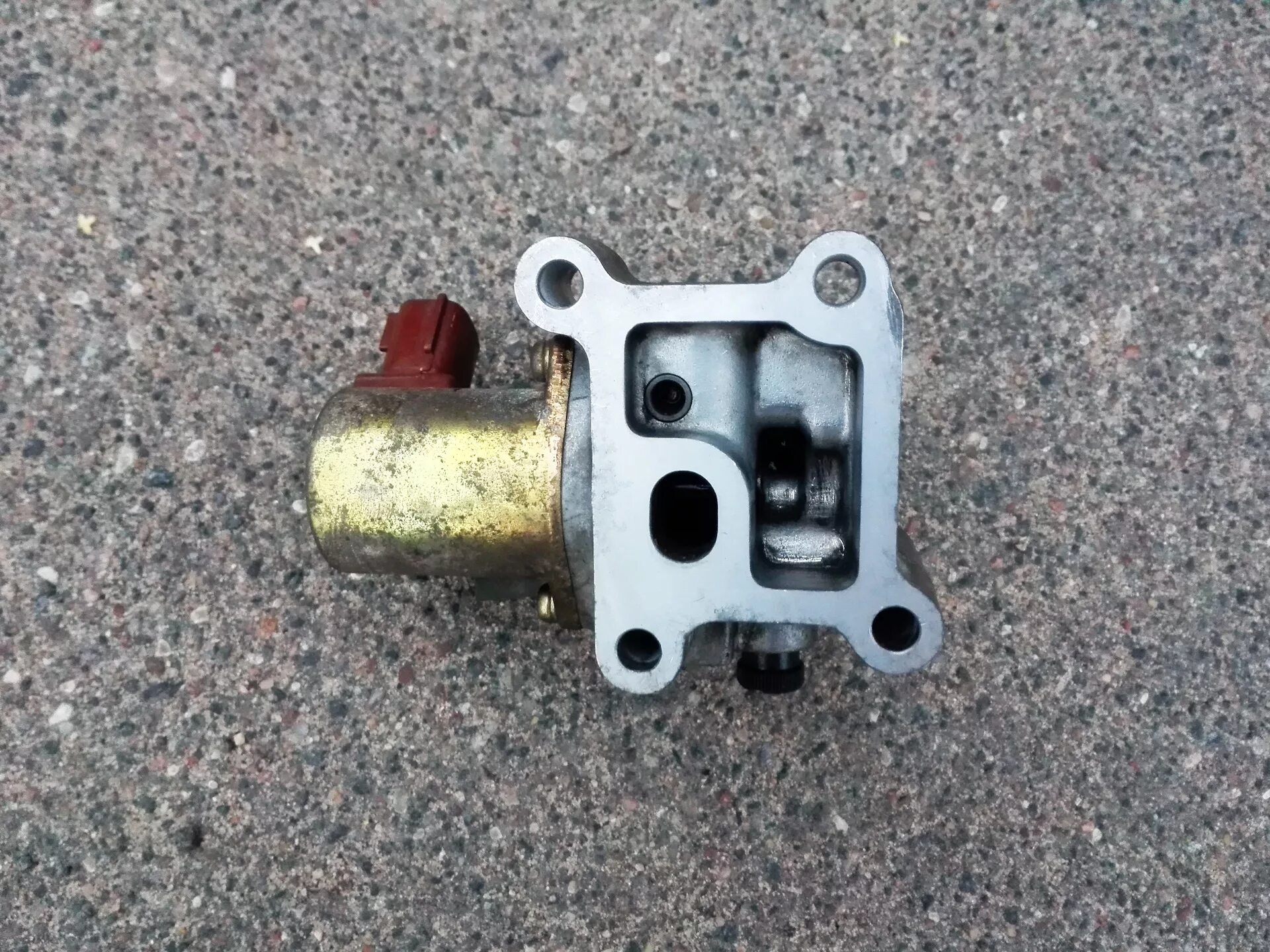 Рхх крайслер вояджер 2. Клапан холостого хода lincoln town car 2003. Прокладка клапана холостого хода. Чистка клапана 23796jk24b. Geely mk 1.