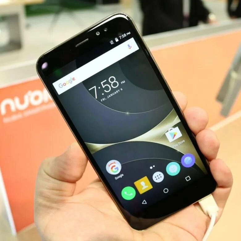 Phone lite. ZTE Nubia n1 Lite. Нубиа 1 ZTE. ЗТЕ смартфон 2017. ZTE Nubia 1 фронтальная камера.