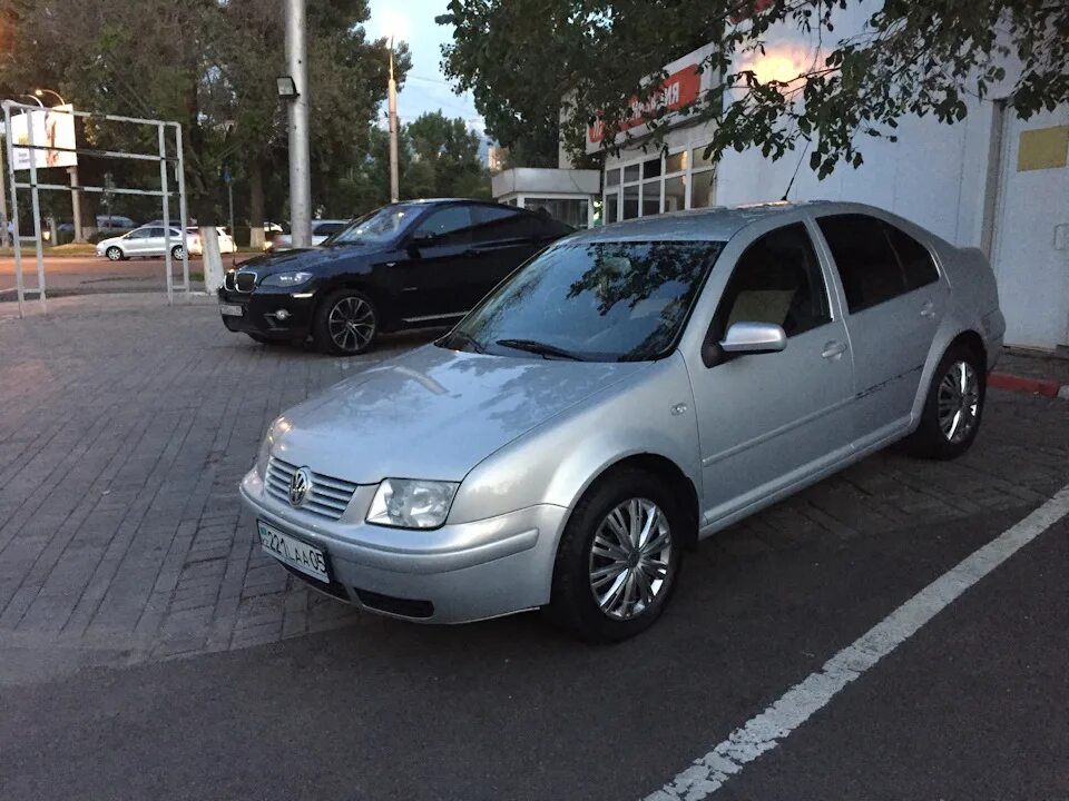 2000 bora. Volkswagen bora 2000 год. бора фольксваген бора 2000. vw bora 2.0. фольксваген бора 2000 серый.