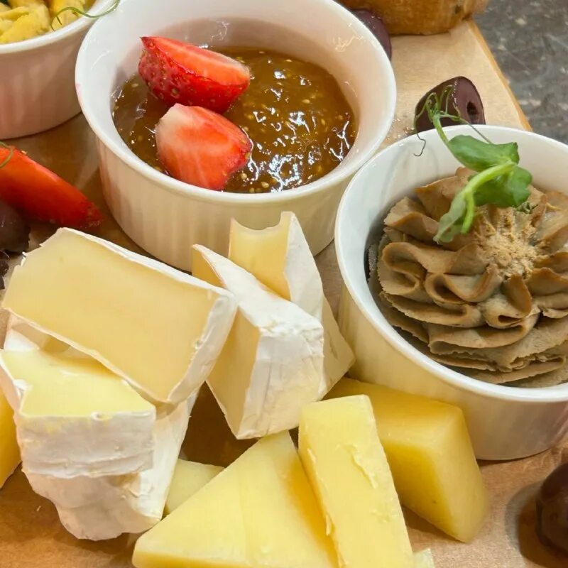 сойка ресторан екатеринбург меню. бистро ресторан нижний новгород. улица постышева хабаровск. бистро моменты. бистро моменты.