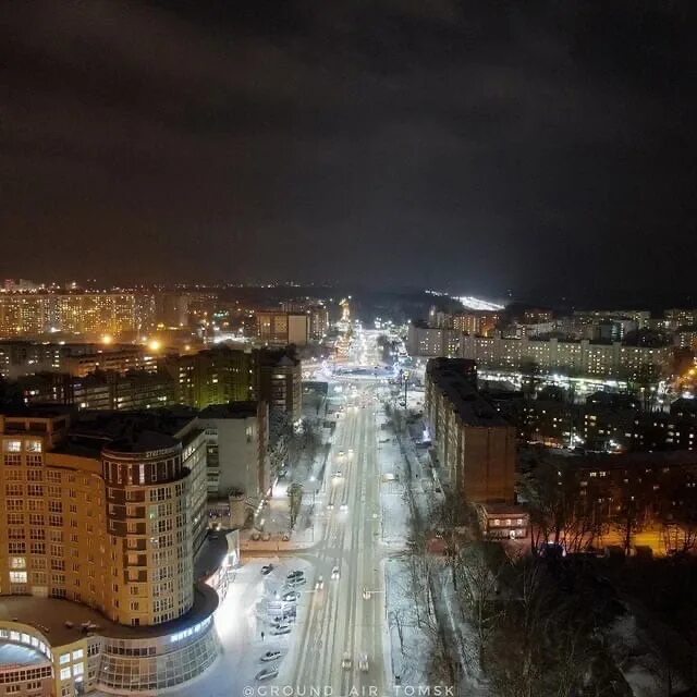 Приора ночью. Камаз 18 регион ночью. Машина 152 регион ночь. Ночь регион. Доброй ночи томск.