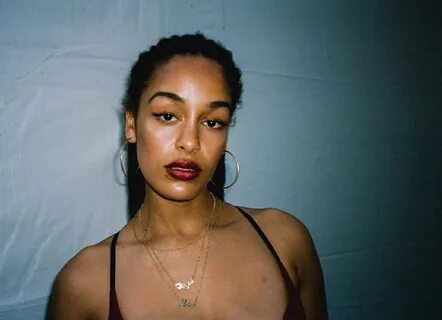 Jorja Smith : Jorja Smith Kantine Koln 26 10 2018 Minutenmusik - Hernandez ...