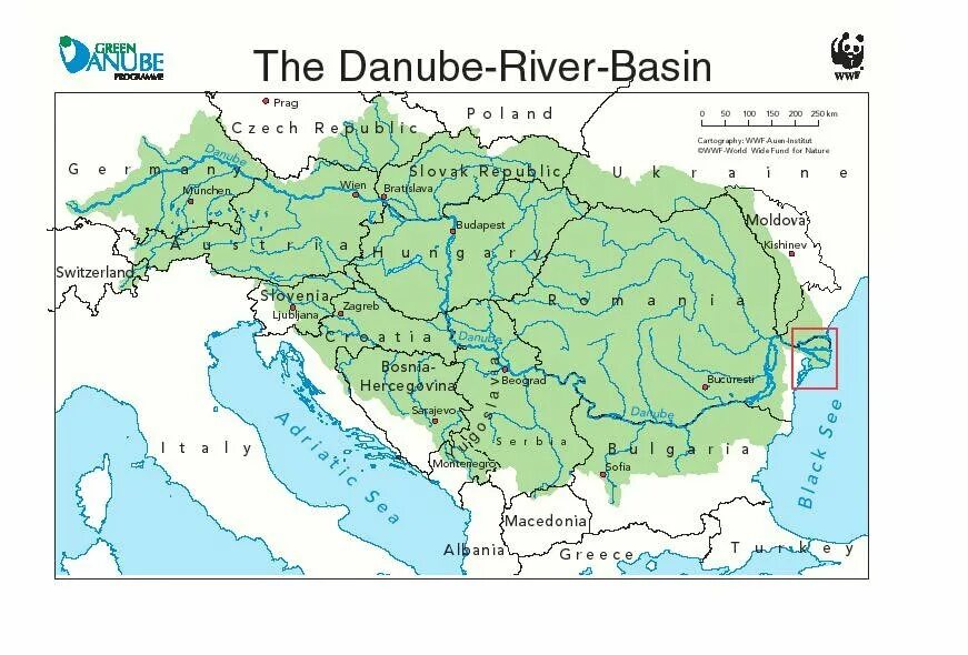 Страны через которые протекает дунай. Бассейн реки Дунай. Река Дунай на политической карте Европы. Бассейн реки Дунай на карте. Река Дунай на карте.