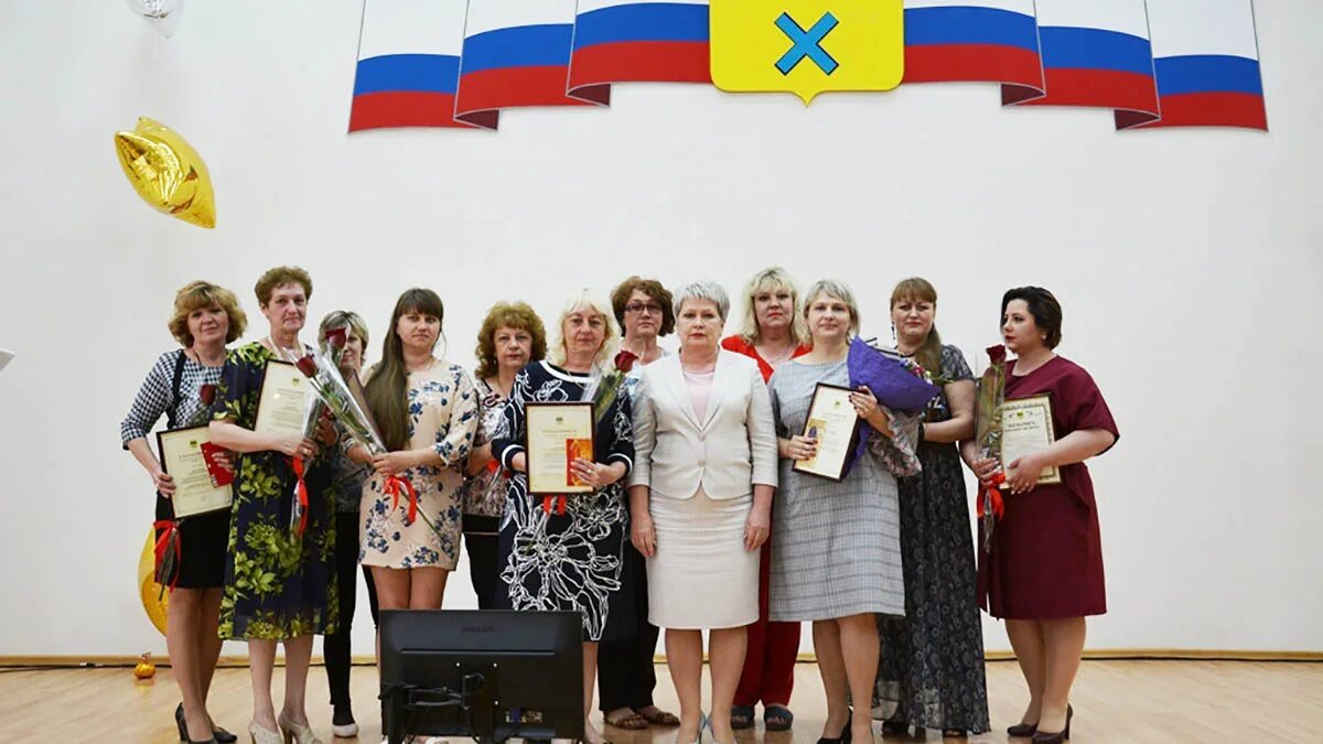 , 11а, оренбург фото. Соцзащита оренбург. Сотрудники социальной защиты населения. Центр социальной поддержки населения оренбург. Кцсон орск.