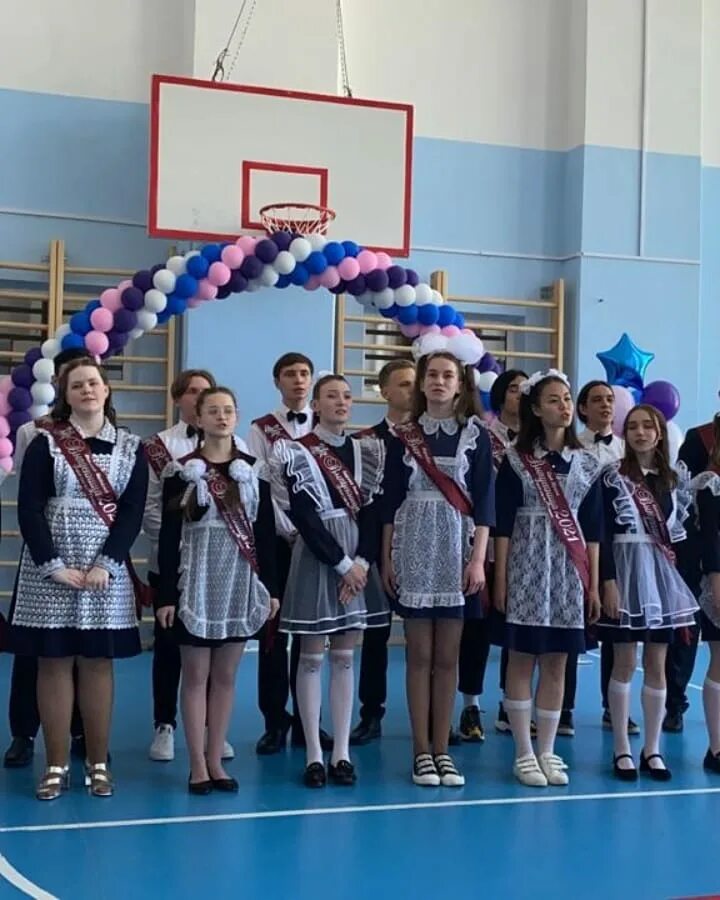 школа 12 артемовский. школа 11 артемовский. мбоу сош 10 артемовский. 56 школа город артемовский. школа 2 артем фото.