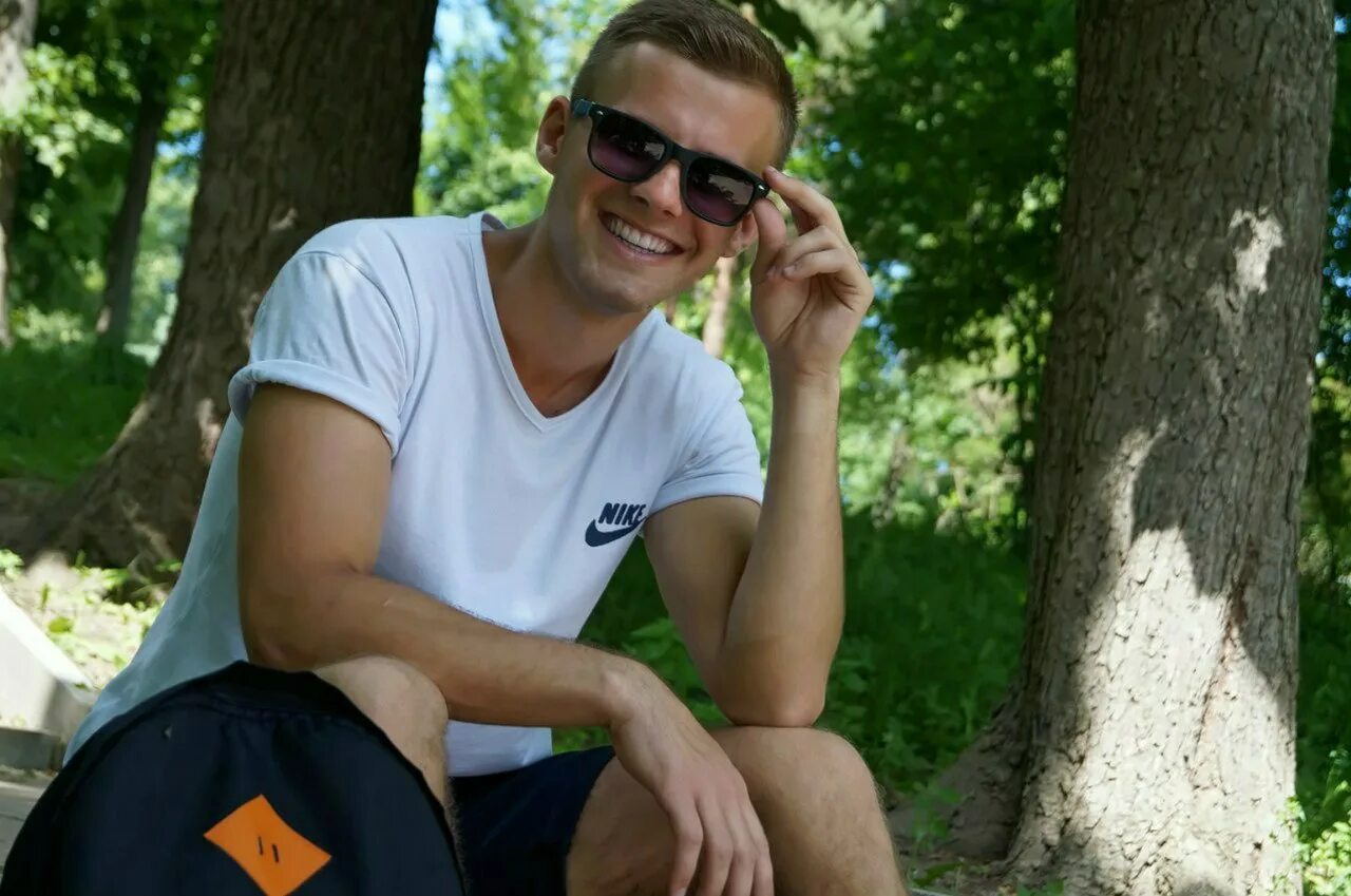 мужчина дома. дом 2 участники. парень 22 года. мужчина дома москва. мужчина дома москва.