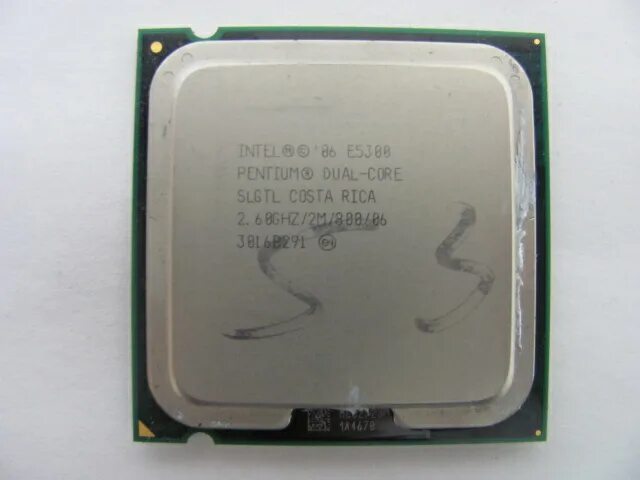 Amd a6 9225 2.60 ghz. Intel Pentium Dual Core e5300. Intel Pentium e5300 Wolfdale lga775, 2 x 2600 МГЦ. Процессор пентиум e5300 процессор. Intel Pentium Dual-Core e5300 SLGTL.