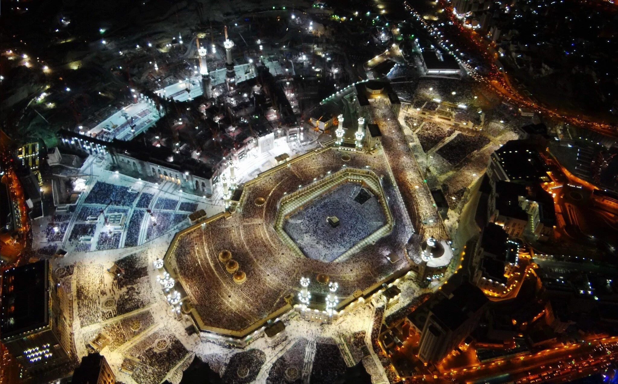 Мекка обои. Мечеть Аль-харам Мекка. Хадж Мекка Медина. Мечеть Масджид Аль-харам. Мечеть Аль-харам Мекка с высоты.
