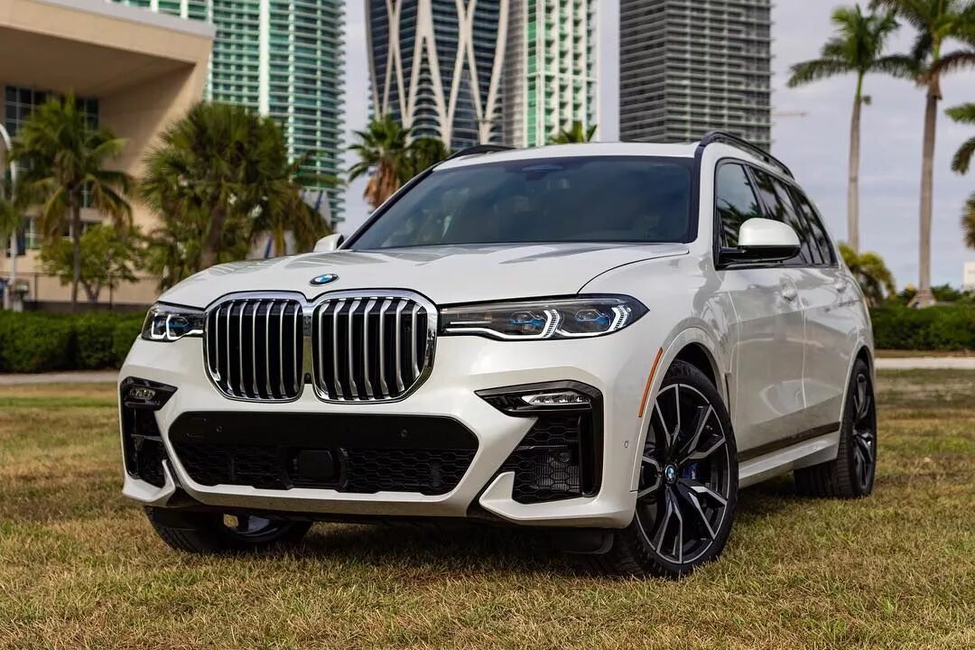 BMW x7 m Sport. BMW x7 m50d 2020. БМВ x7m 2020. БМВ x7 m50d. X7 m50d