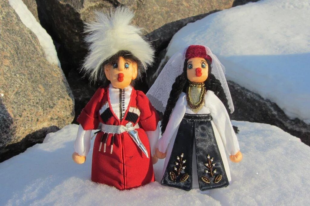 Национальные куклы. Грузинские национальные куклы. Национальная кукла Грузии. Армянские национальные куклы.