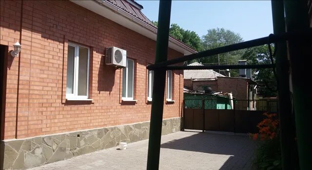 ростовская область, ростов-на-дону, нахичевань, улица 34-я линия, 34. ростов на дону дом пролетарская. ростов-на-дону нахичевань улица 27-я линия. нижненольная 4 ростов-на-дону. ростов на дону частный сектор.