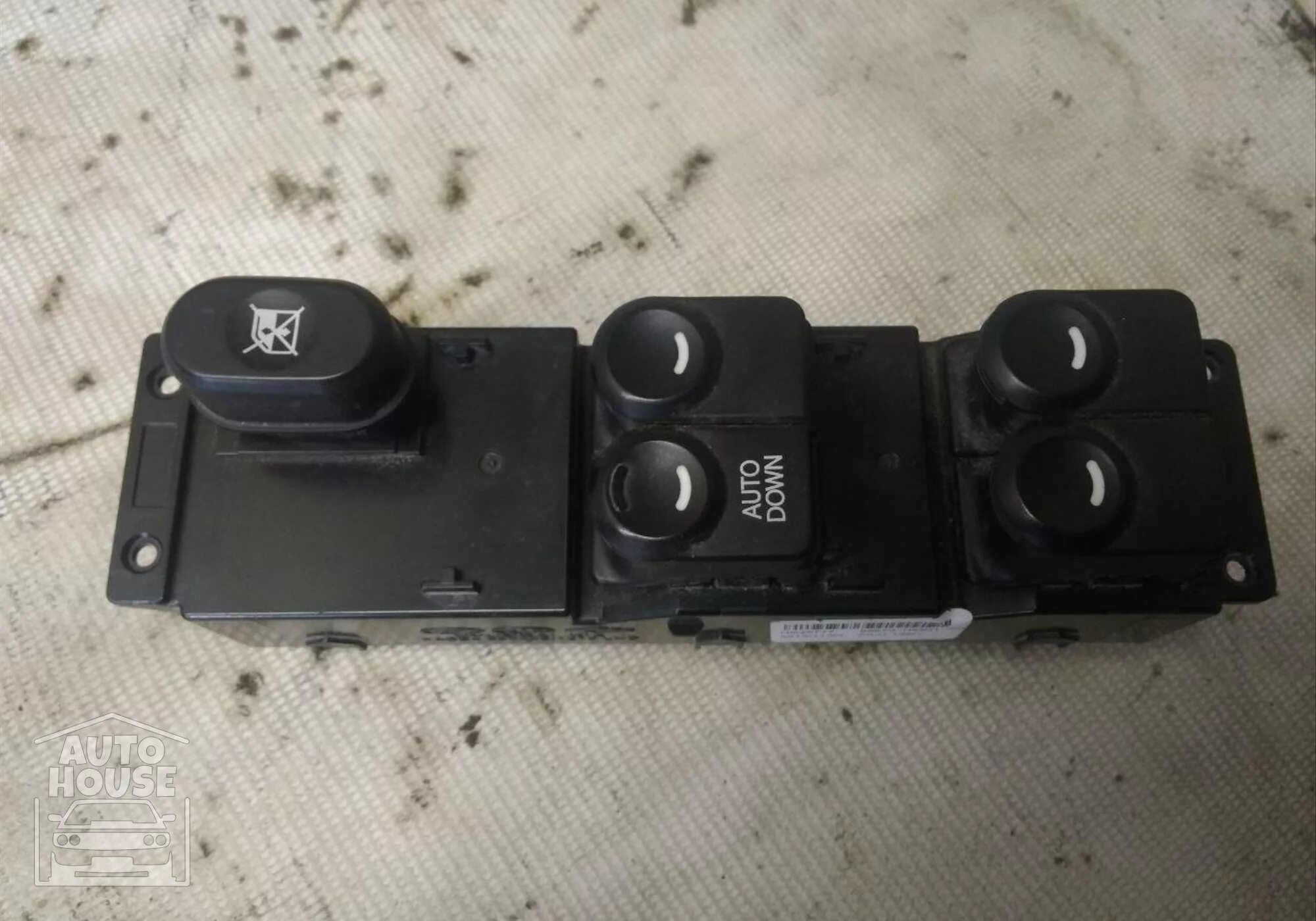 Блок управления стеклоподъемниками для hyundai solaris i. Блок кнопок стеклоподъемника солярис 2011 года артикул. Блок управления стеклоподъёмниками для соляриса 2014. Блок управления стеклоподъемниками солярис 2012 артикул. Блок стеклоподъемников hyundai solaris 2013.