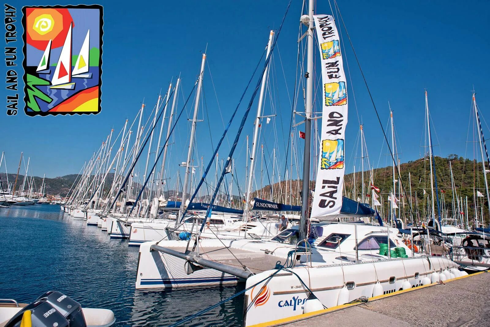 Корпоративный тур c парусной регатой в турции, стамбул. Sail and fun. Sail and fun. Путешествия под парусами кожухов. Девушки в регате.