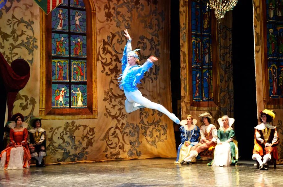 Театр оперы и балета Нижний Новгород фото.