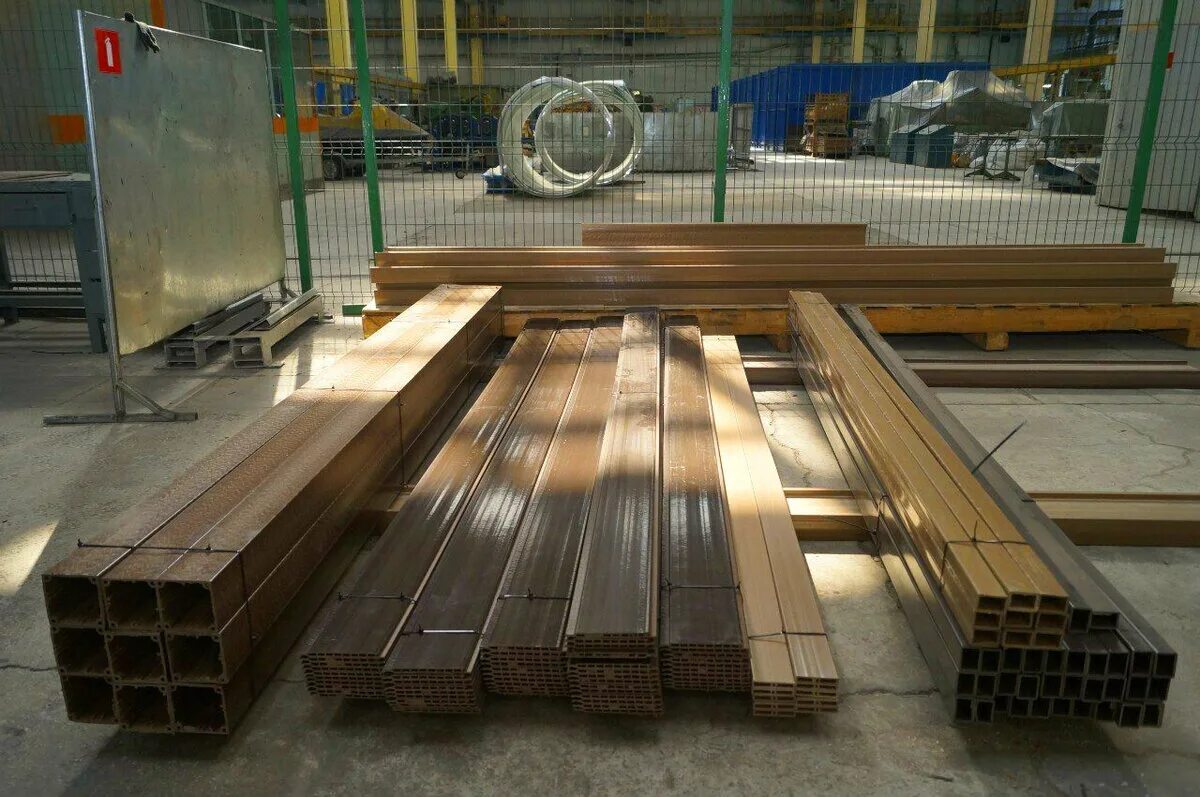 Мир дпк ульяновск. Пластиковая доска. Технология производства дпк. Террасная доска дкп. Палубная доска пластиковая.