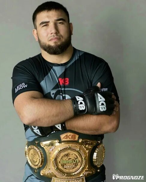 Магомед вахаев боец. Вахаев боец. Мухумат вахаев. Мухумат вахаев. Вахаев боец.