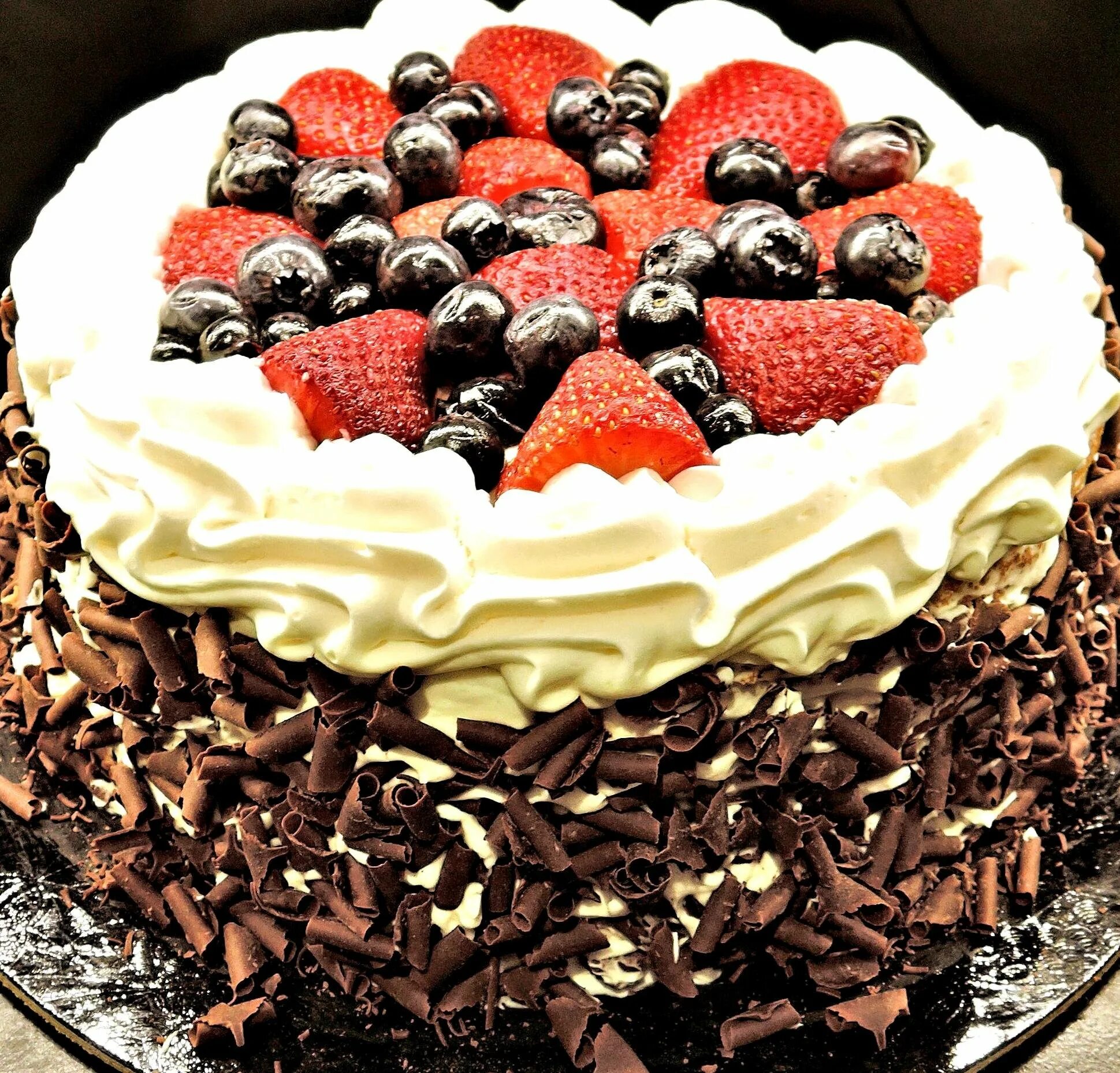 Красивые торты. Вкусные тортики. Красивый шоколадный торт. Самые вкусные и красивые торты.