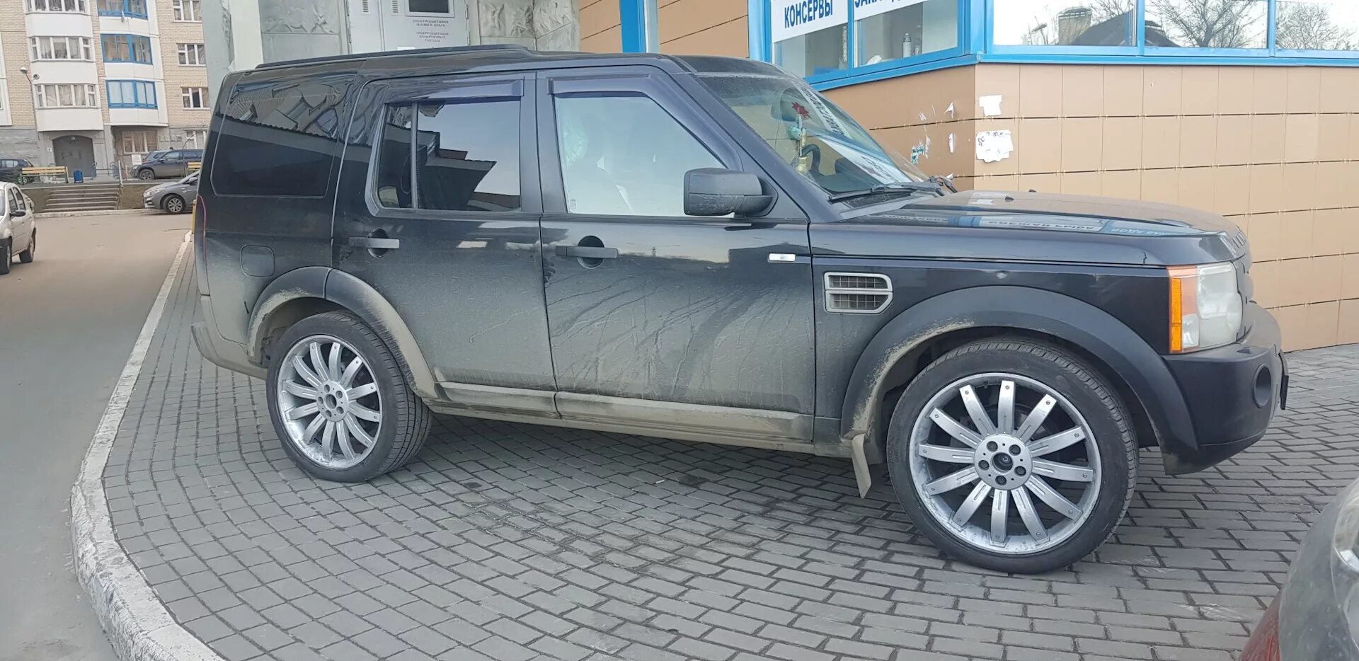 Jetta 255 40 r19. Резина land rover. Резина land rover. Диски на ленд ровер фрилендер 2. Discovery 3 резина 35.