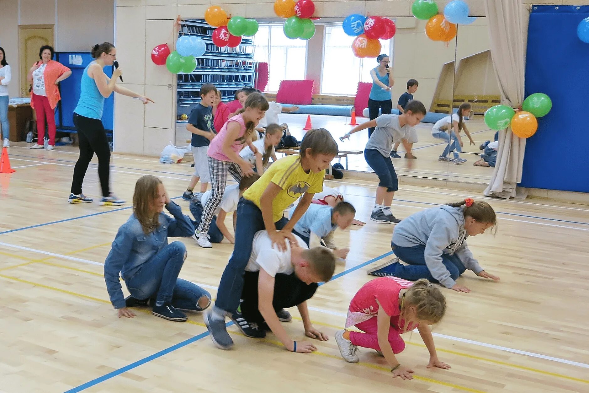 Спортивные соревнования для детей. Спортивный праздник для детей. Спортивные соревнования для дошкольников. Весёлые старты для детей.