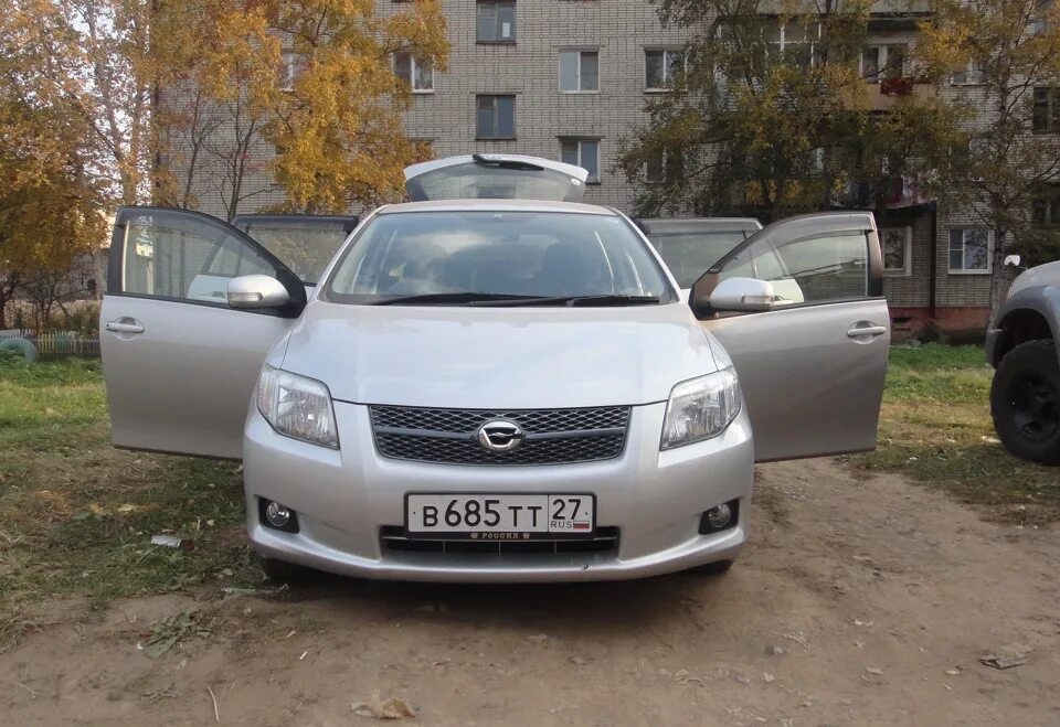 Туманки на Тойота Филдер 141 кузов. Toyota Corolla Fielder 2010 противотуманки. Фара Fielder 141. Фара Филдер 141 кузов.