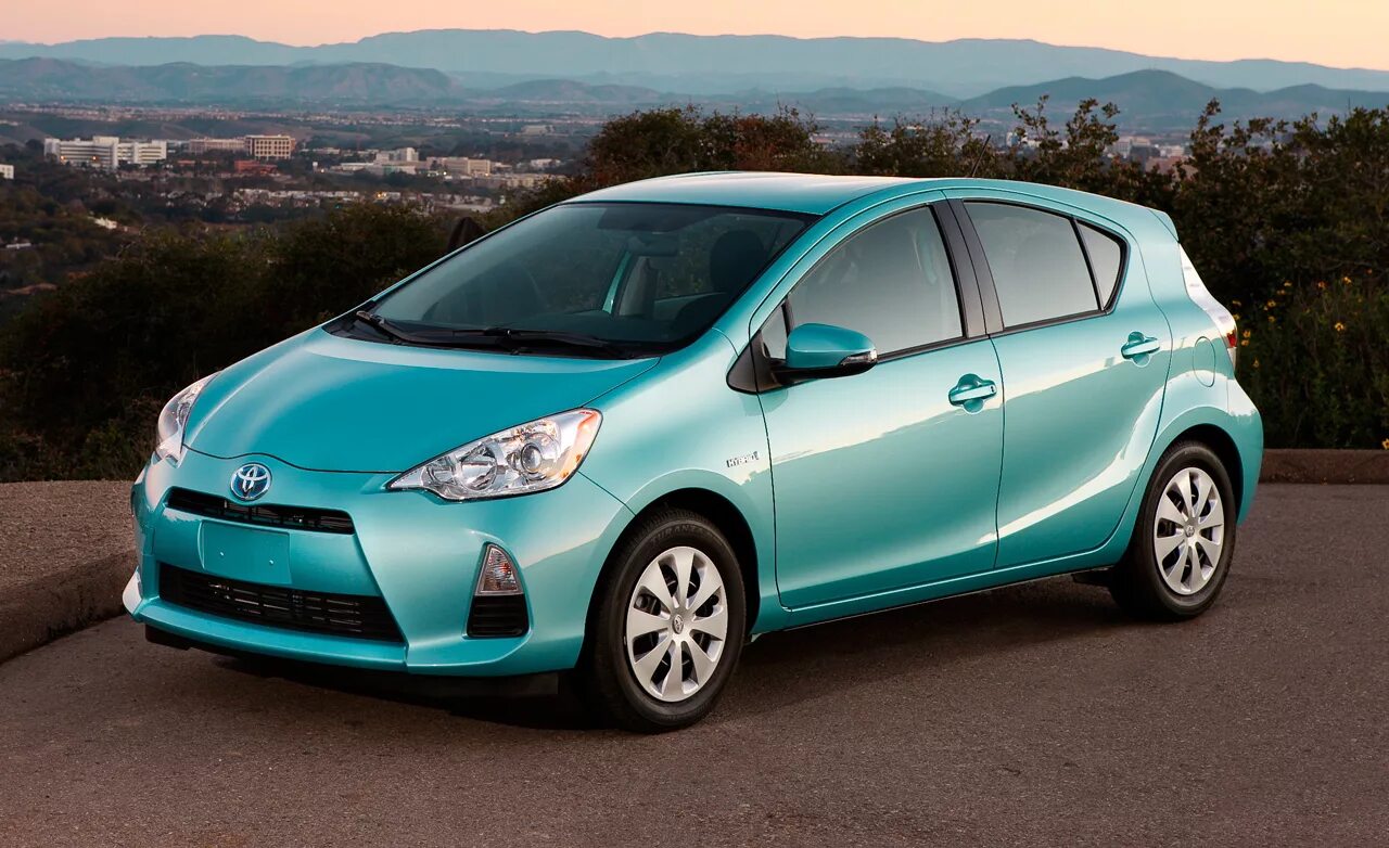 Toyota Prius c. Toyota Prius c/Aqua (nhp10). Toyota Prius c 2015. Toyota Prius c 2014.