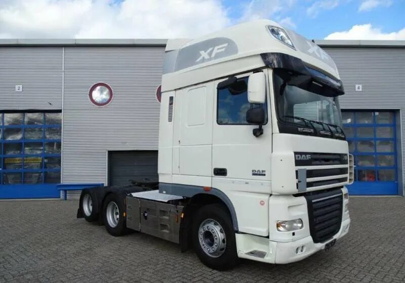 DAF xf105 510 6x2/2. Вольво ФШ 12 низкорамный 380 лс 001 98 регион. Продам DAF XF 105 510 2009. Лидер продаж в России седельных тягачей 2023. Авито купить бу седельный тягач даф