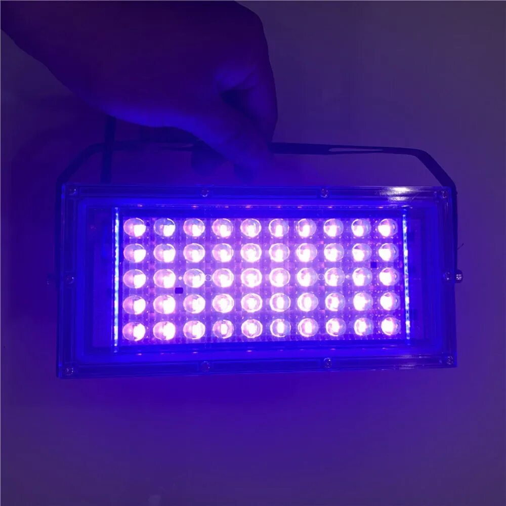 Прожекторы uv. Светильник ультрафиолет 50вт. Световой прибор ультрафиолет led 50w. Ультрафиолетовая свет 110v 150w/s. Светодиодная ультрафиолетовая лампа Вт 260.