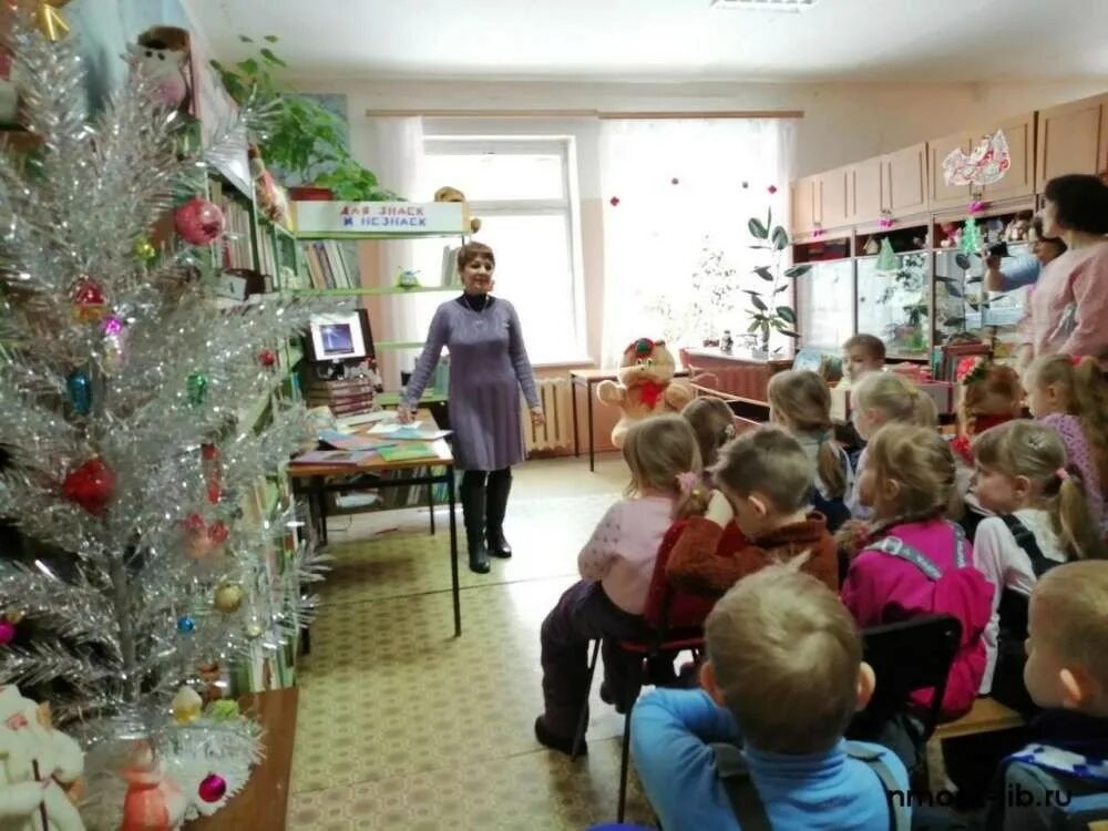 рождество в библиотеке для детей. рождественские посиделки в библиотеке мероприятие. посиделки в библиотеке для женщин. рождественские посиделки в библиотеке. вологда новогодние мероприятия 2022.