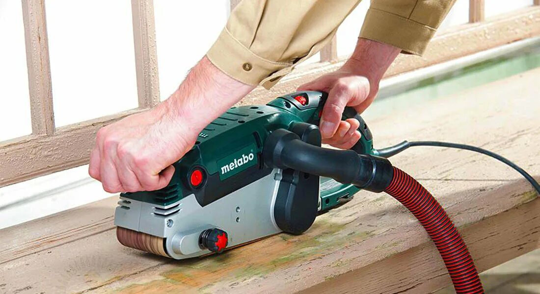 Со шлифованными. Metabo Bae 75. Шлифмашинка электрическая ленточная Metabo Bae 75. Метабо шлифовальная машина плоская. Metabo Bae 75, 1010 Вт.